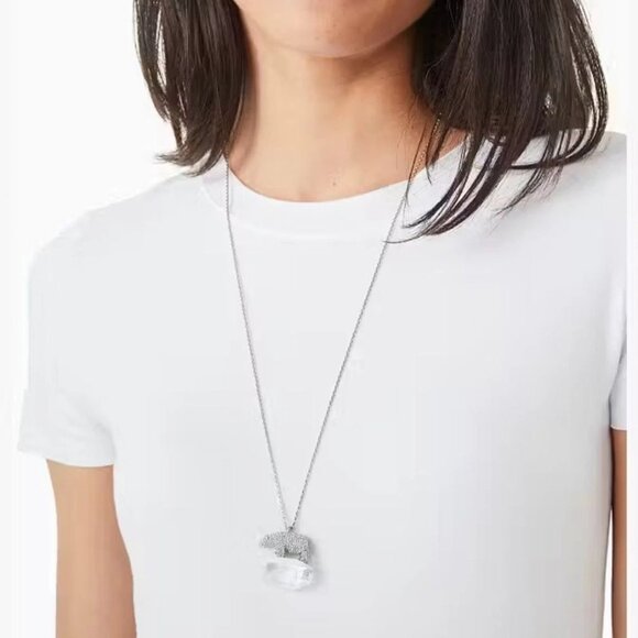 Kate Spade Arctic Friends Polar Bear PaVe’ Crystal Pendant Necklace Silvertone - Picture 7 of 7